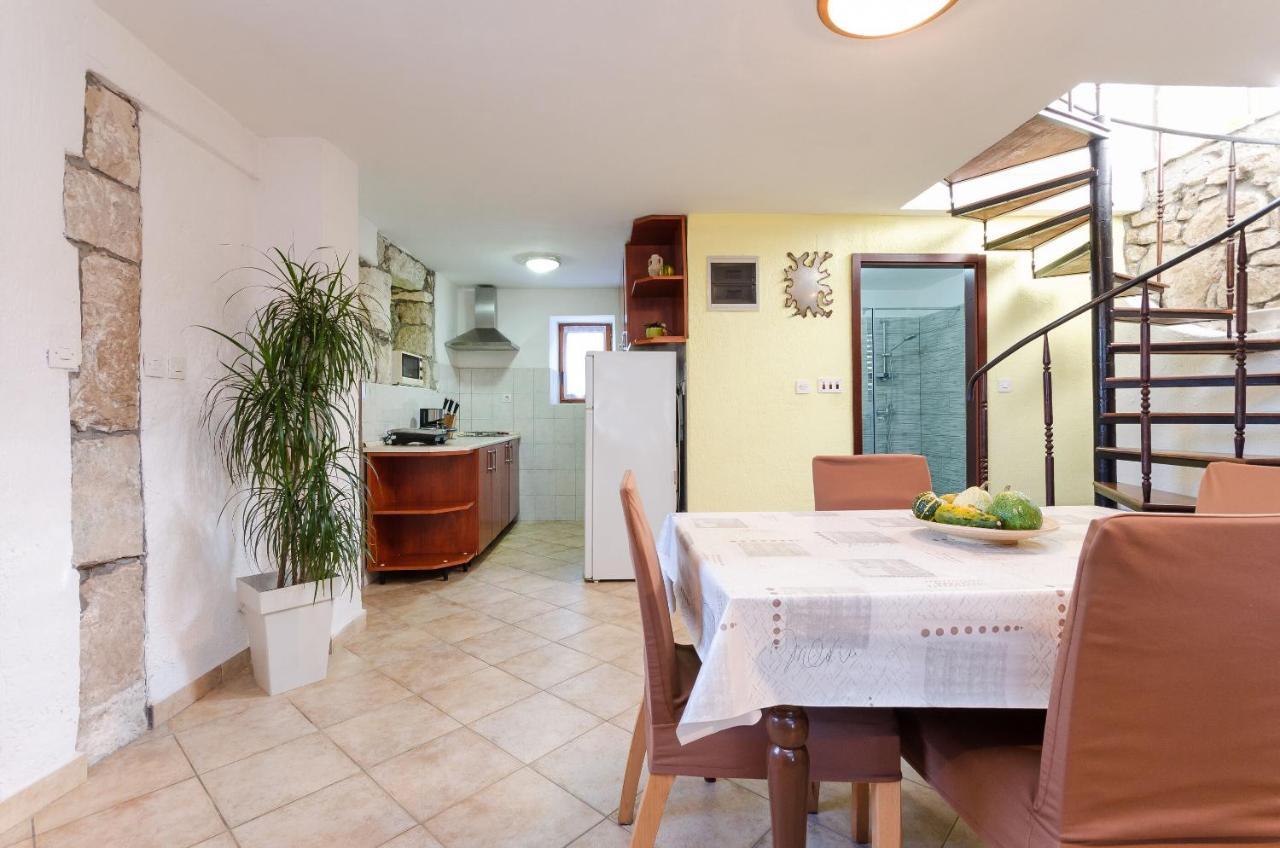 Apartment Josip Plomin Εξωτερικό φωτογραφία